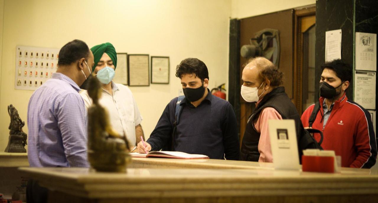 Silver Shine New Delhi - Comfort Stay Extérieur photo